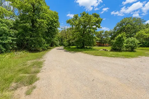 289 County Road 1661, Chico, TX 76431