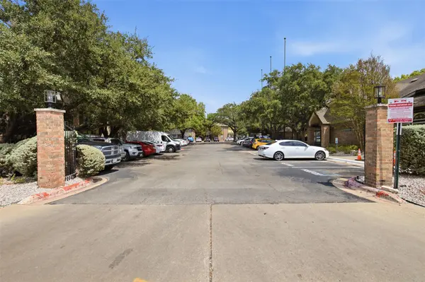 7685 Northcross DR #908, Austin, TX 78757