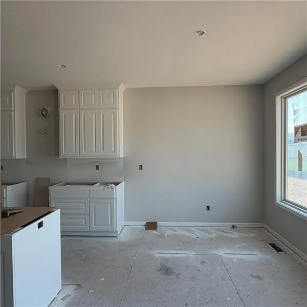 2304 Foxtail DR, Kearney, MO 64060