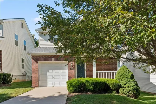 1818 NW 82nd ST, Kansas City, MO 64151