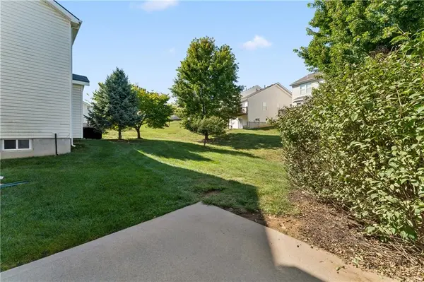 1818 NW 82nd ST, Kansas City, MO 64151