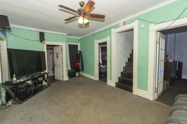 305 N West ST, Milford, IN 46542-9413