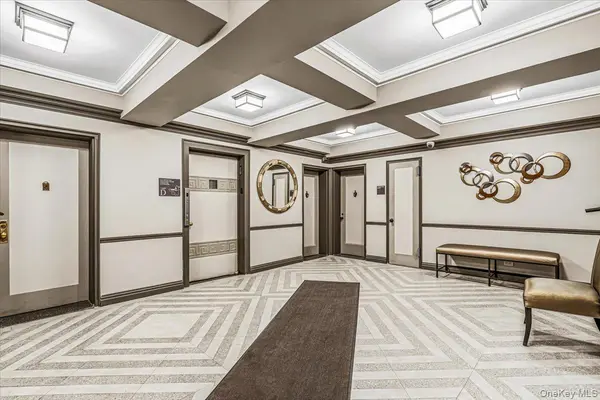 73-12 35th AVE #D32, Jackson Heights, NY 11372