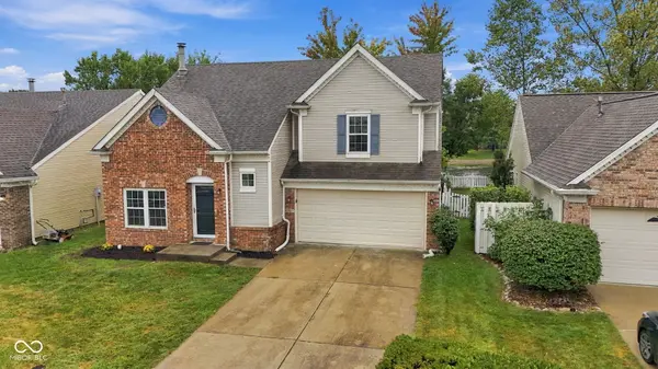 10867 Washington Bay DR, Fishers, IN 46037