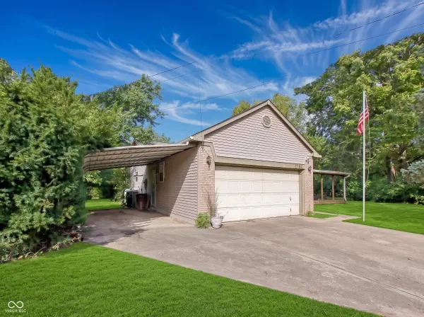 7238 Hearthstone, Indianapolis, IN 46227