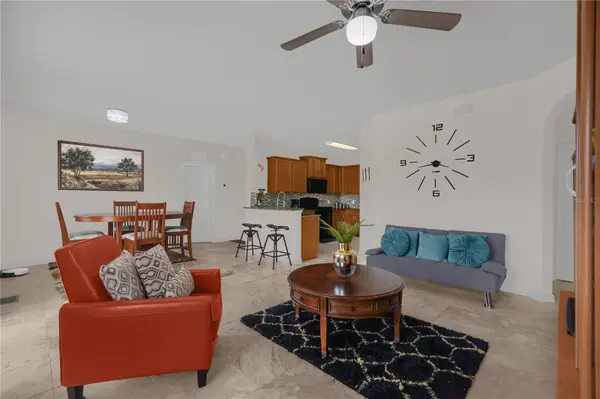 2309 BETSY ROSS LN #2309, St Cloud, FL 34769