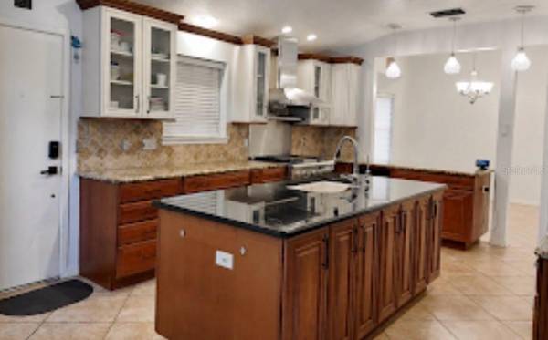 1055 HOLDEN AVE, Orlando, FL 32839