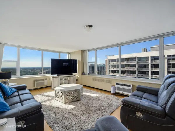 4250 N Marine DR #2815, Chicago, IL 60613
