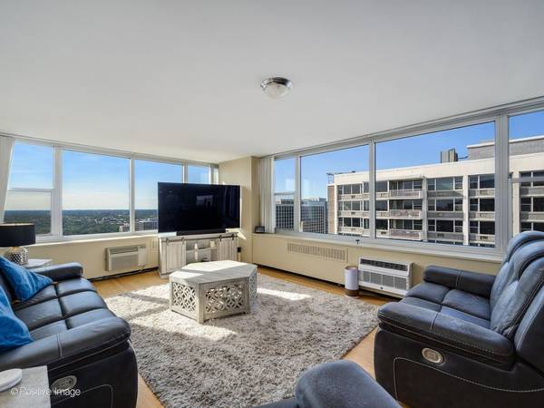 4250 N Marine DR #2815, Chicago, IL 60613