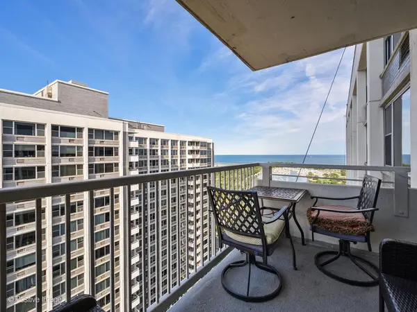 4250 N Marine DR #2815, Chicago, IL 60613