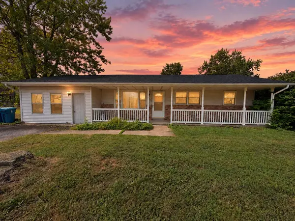 601 W Alice ST, Kouts, IN 46347