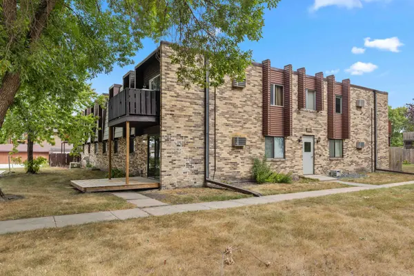 801 32 AVE N #Unit A-101, Fargo, ND 58102