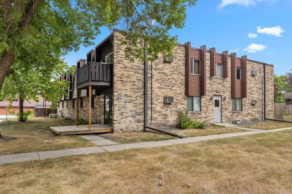 801 32 AVE N #Unit A-101, Fargo, ND 58102