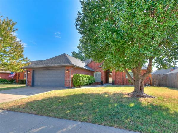 18404 Chestnut Oak DR, Edmond, OK 73012