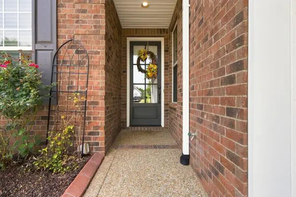 1009 Larkwood Dr, Hermitage, TN 37076