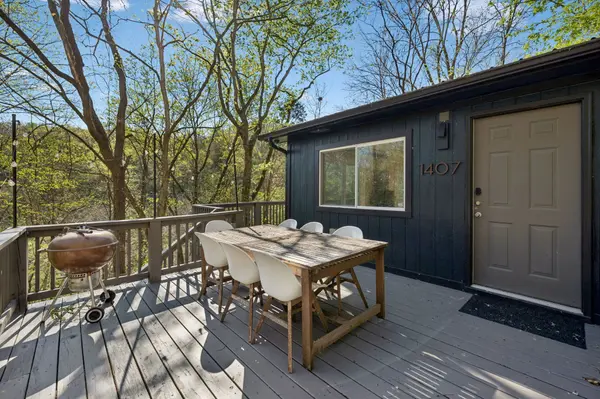 1407 Lakeside Dr, Smithville, TN 37166