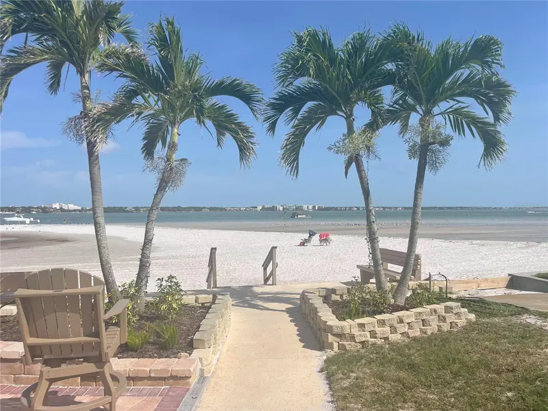 851 BAYWAY BLVD #205, Clearwater, FL 33767
