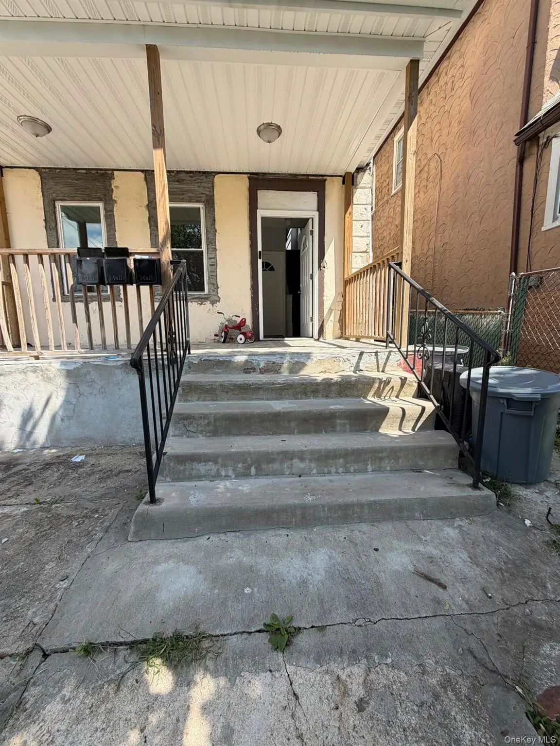 535 S 8th AVE, Mount Vernon, NY 10550