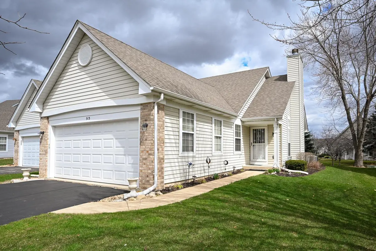 513 Northgate CIR, Oswego, IL 60543