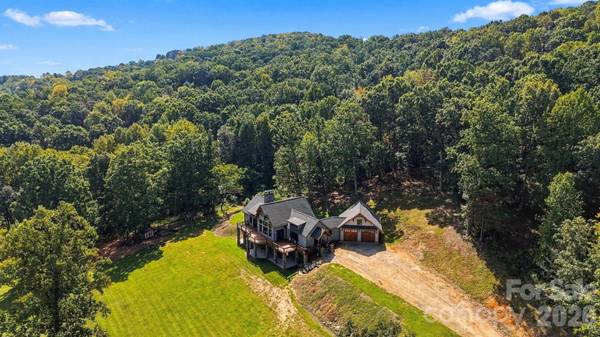 135 Chetola Ridge DR, Taylorsville, NC 28681