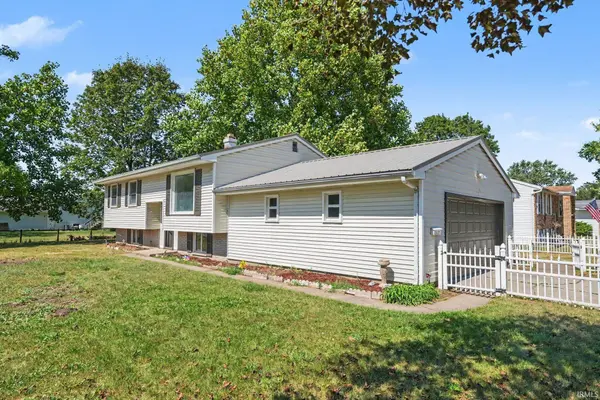 2637 Frances AVE, Elkhart, IN 46517-2137