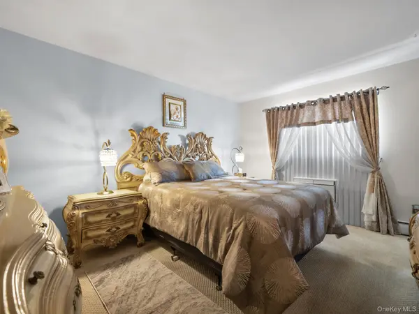 13818 Redding ST, Ozone Park, NY 11417