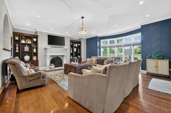 928 HASTINGS ST, Park Ridge, IL 60068