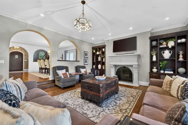 928 HASTINGS ST, Park Ridge, IL 60068