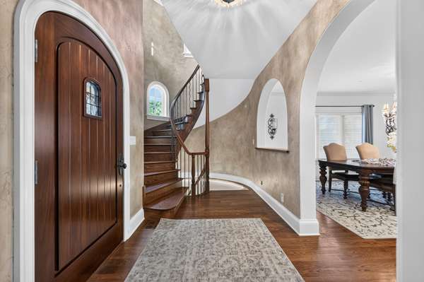 928 HASTINGS ST, Park Ridge, IL 60068