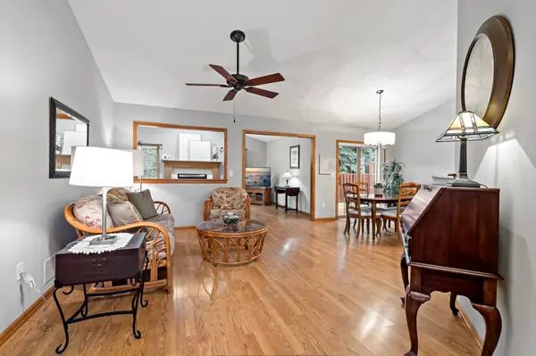 8541 Inverness LN N, Brooklyn Park, MN 55443