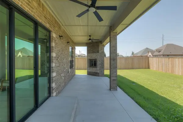 19325 S Country DR, Edmond, OK 73012