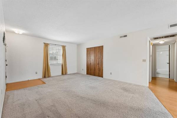 11419 N May AVE #B, Oklahoma City, OK 73120