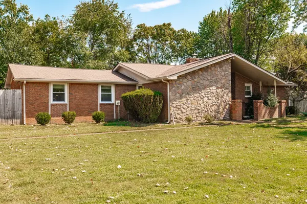 321 Douglas Bend Rd, Gallatin, TN 37066