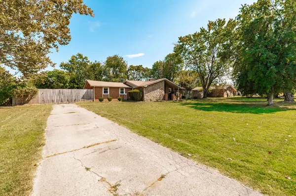 321 Douglas Bend Rd, Gallatin, TN 37066