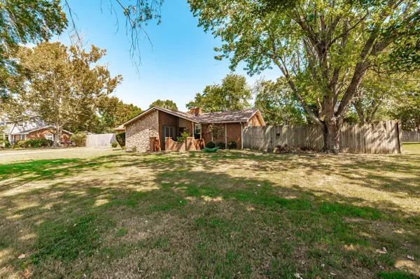 321 Douglas Bend Rd, Gallatin, TN 37066