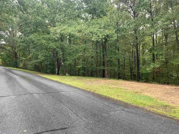 112 Wake Robin DR, Sunset, SC 29685