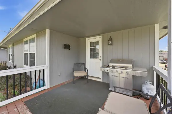 3834 NW Cherry Creek DR, Topeka, KS 66618