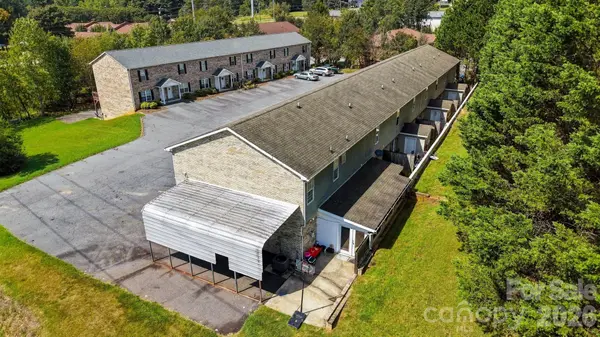 102-116 King Henry LN, Granite Falls, NC 28630