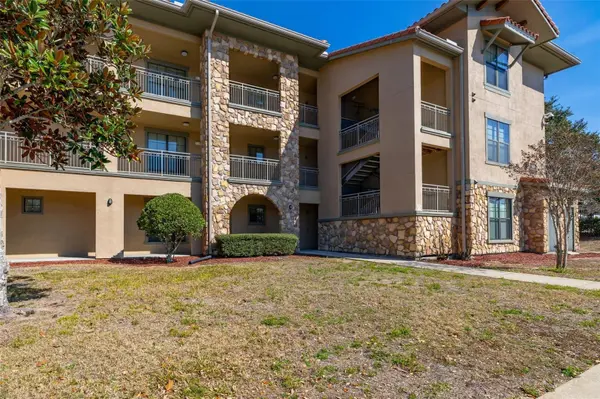 901 CHARO Pkwy #716, Davenport, FL 33897