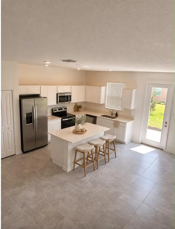 157 NINE IRON DR, Davenport, FL 33896