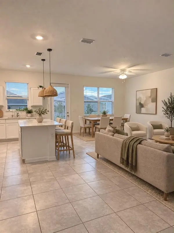 157 NINE IRON DR, Davenport, FL 33896