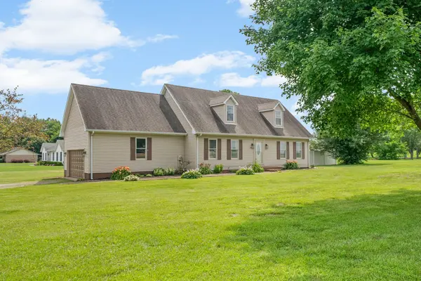 3805 Cadiz Rd, Hopkinsville, KY 42240