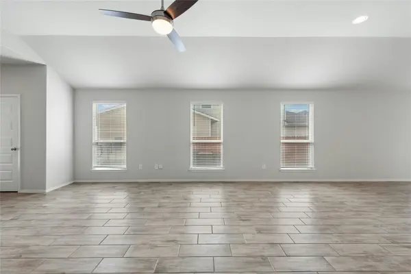 120 Lyndon DR, San Marcos, TX 78666