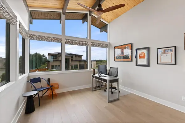 206 Waters View CT, Dripping Springs, TX 78620