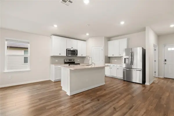 105 Saviano RD, Hutto, TX 78634