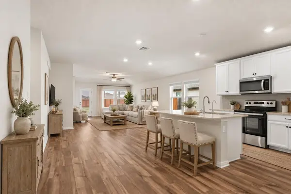 105 Saviano RD, Hutto, TX 78634