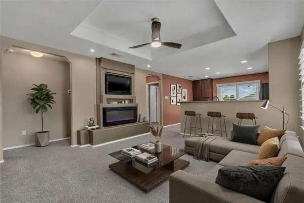112 Willow Leaf LN, Buda, TX 78610