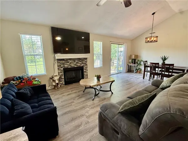 2717 Wildflower DR, Lawrence, KS 66047
