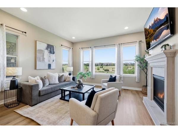 8641 S De Gaulle, Aurora, CO 80016