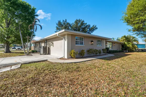 101 MARLIN DR, Punta Gorda, FL 33950